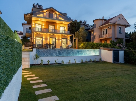 Villa Azure Luxe