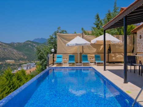 Villa Ev May
