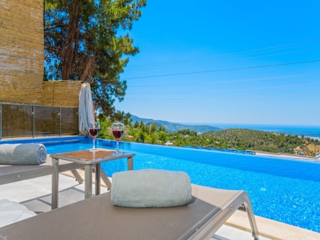 Villa Fiyona