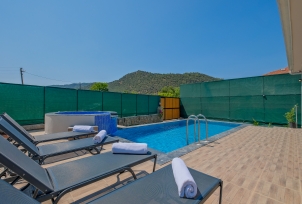 Villa Esmeralda 1 Resim