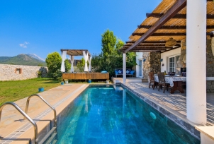 Villa Mavi Kapı Alba 0 Resim