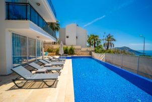 Villa Trios 4 Resim