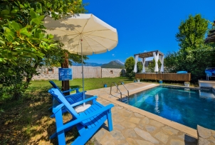 Villa Mavi Kapı Alba 1 Resim
