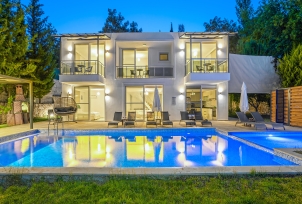 Villa Whitestone 3 Resim