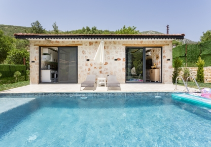 Villa Menesa 0 Resim